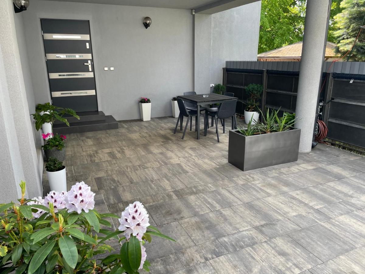 Sizen Rewal - Noclegi Pokoje I Apartament Exteriör bild